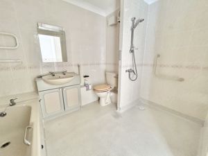 Photo 21- click for photo gallery